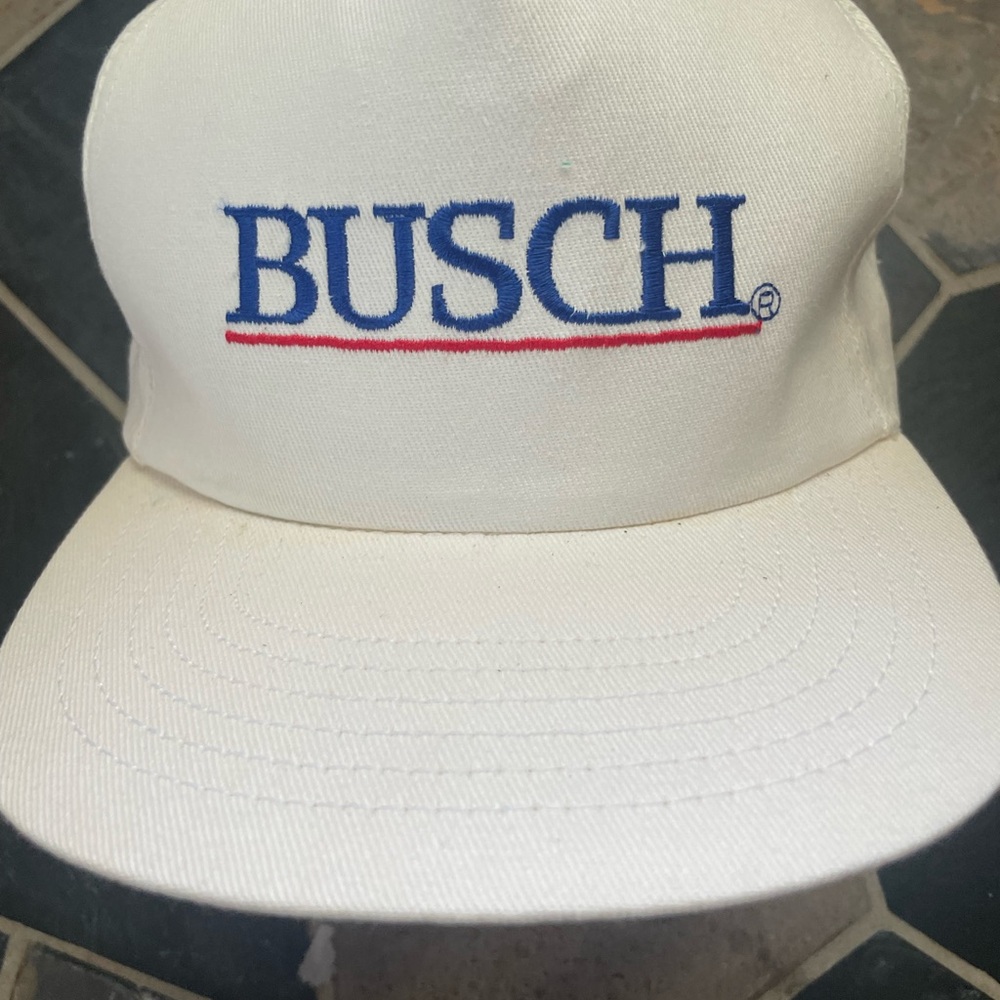 BUSCH WHITE HAT.